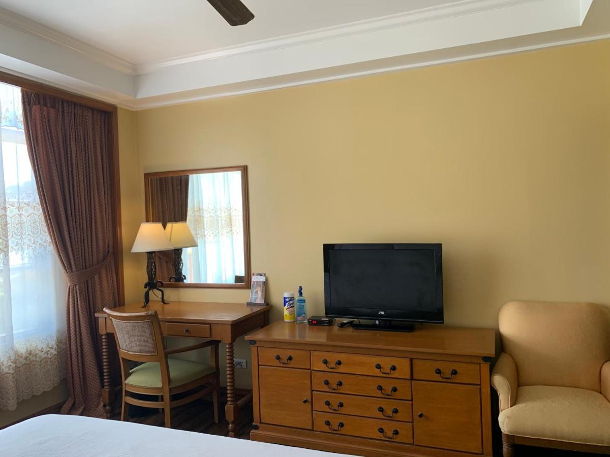 The Manor Hotel Baguio Private Unit Superior Room With A Great View Baguio City Esterno foto